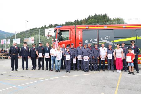 Slovesnost ob prevzemu gasilskega vozila GVC II  v PGD Šmartno v Tuhinju (61)